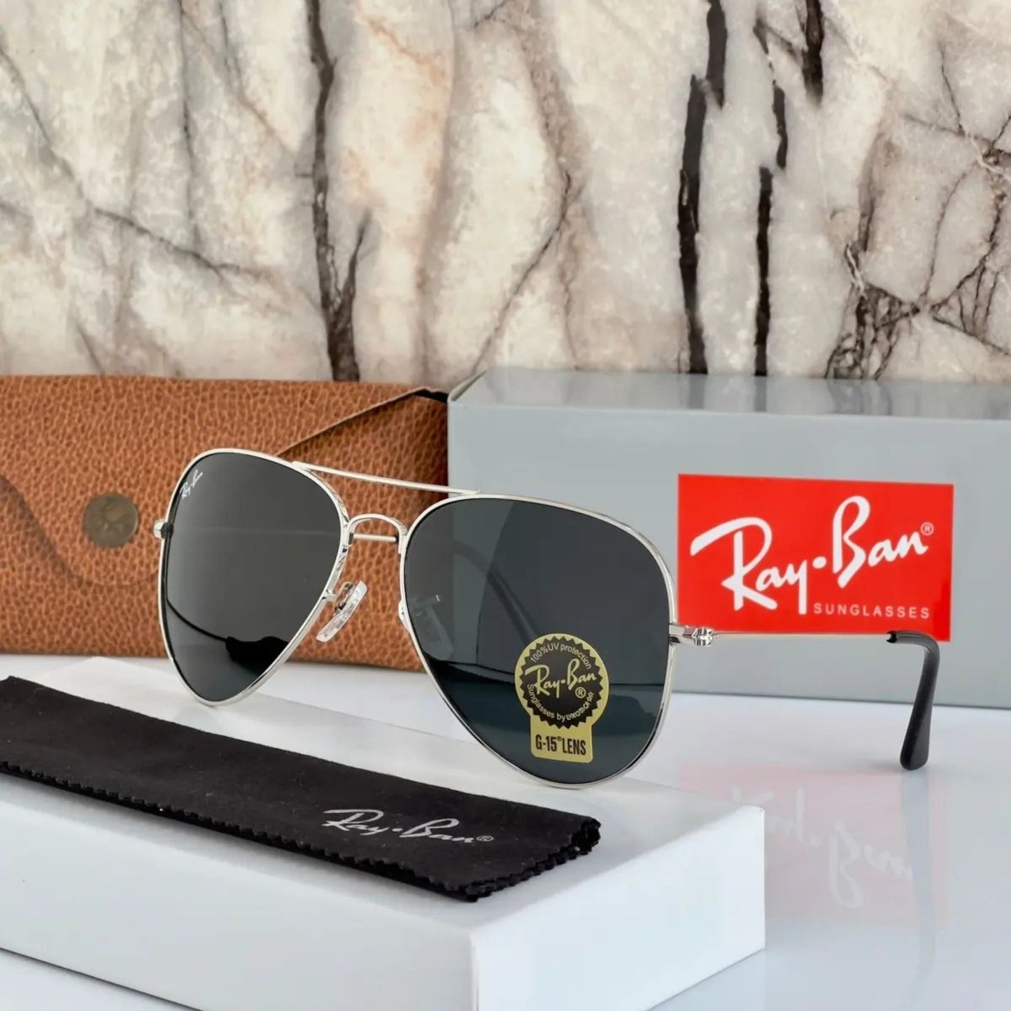 Ray-Ban New Stylish Aviator 3026 Black and SIlver Sunglasses for men and women.