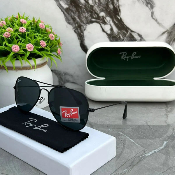 Ray-Ban New Stylish Aviator 3026 Black and Black Sunglasses for men and women.